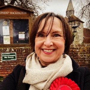 Photo of Elizabeth Carr-Ellis